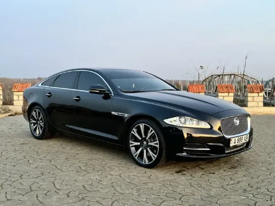 Jaguar XJ 2012 год Бендеры Бендеры