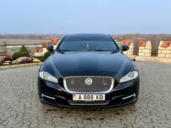 Jaguar XJ 2012 год Бендеры Бендеры