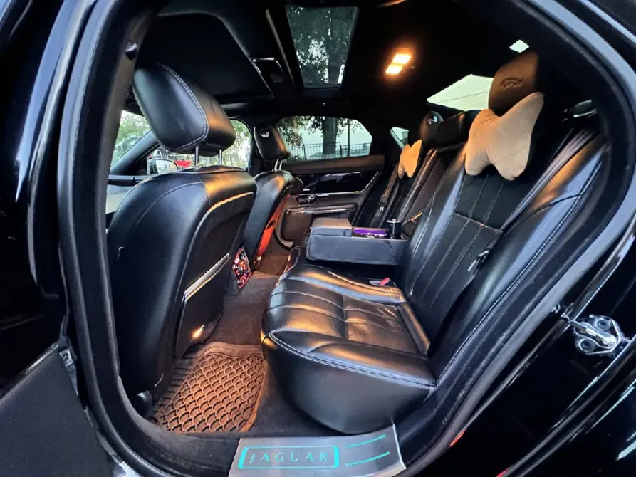 Jaguar XJ 2012 год Бендеры Бендеры - изображение 10