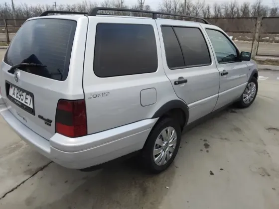 Volkswagen Golf 1999 an Tiraspol Tiraspol