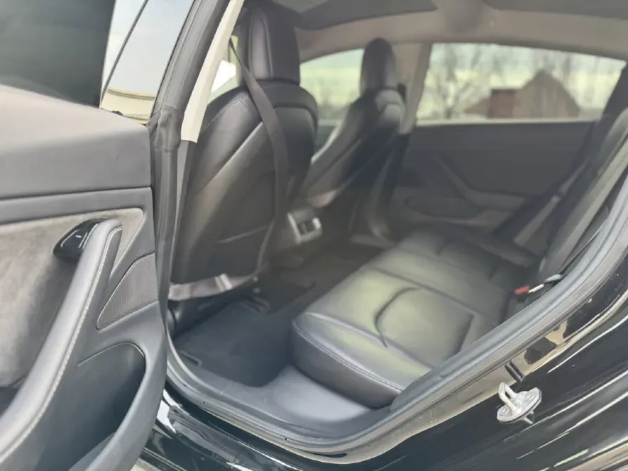 Tesla Model 3 2018 an Tiraspol Tiraspol - fotografie 8