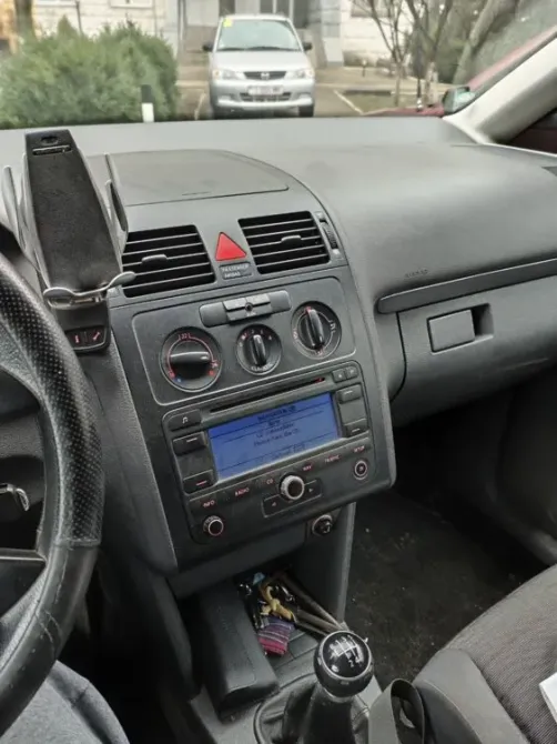 Volkswagen Touran 2006 год Тирасполь Тирасполь - изображение 3
