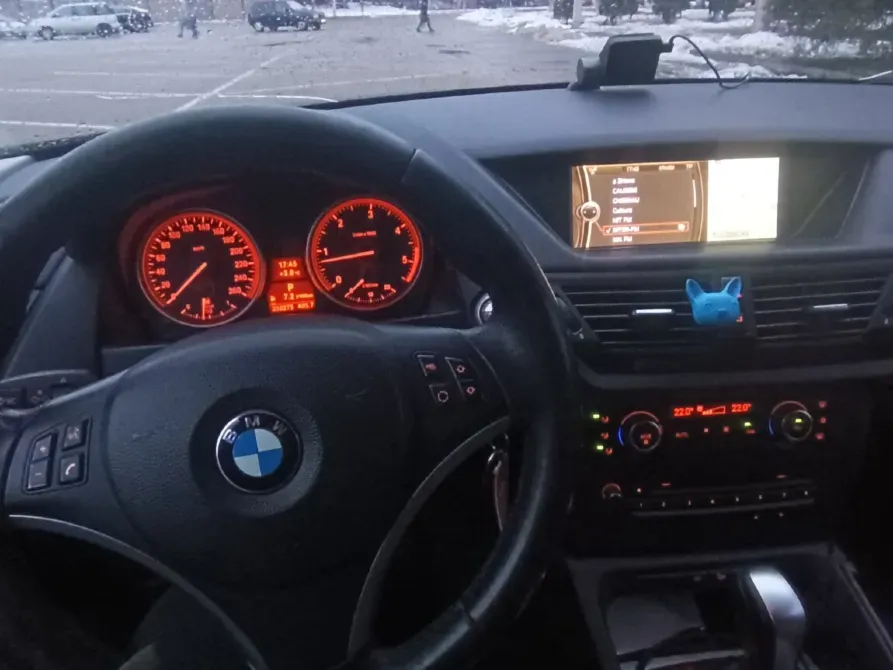 BMW X1 2011 an Bender Bender - fotografie 3