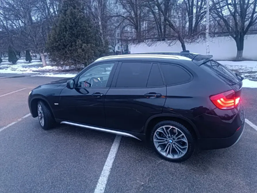 BMW X1 2011 an Bender Bender - fotografie 1
