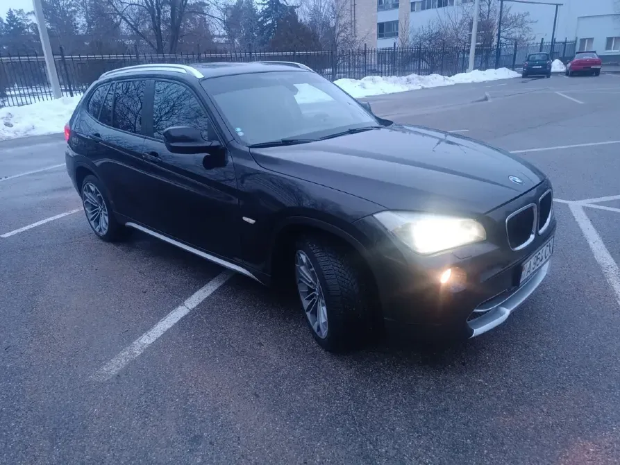 BMW X1 2011 an Bender Bender - fotografie 7