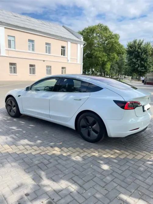 Tesla Model 3 2018 an Tiraspol Tiraspol - fotografie 4