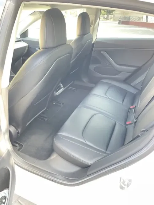 Tesla Model 3 2018 an Tiraspol Tiraspol - fotografie 5