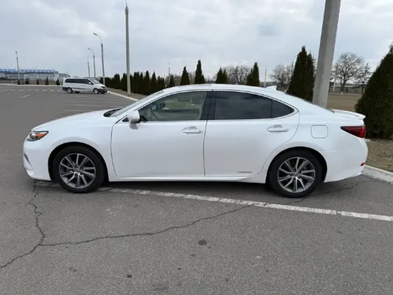 Lexus ES 2016 Bender Bender