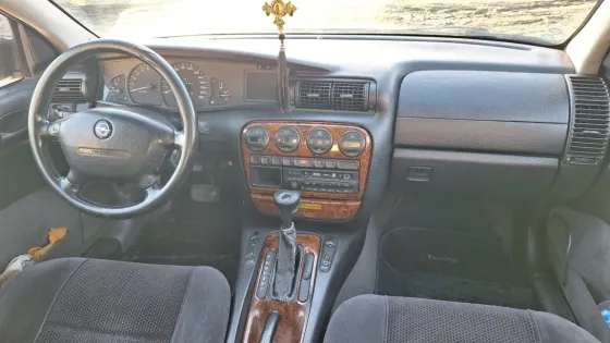 Opel Omega 1998 год Тирасполь Тирасполь