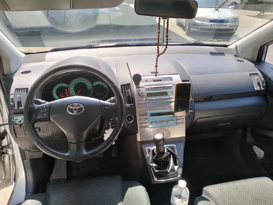 Toyota Corolla Verso 2009 Bender Bender - photo 3