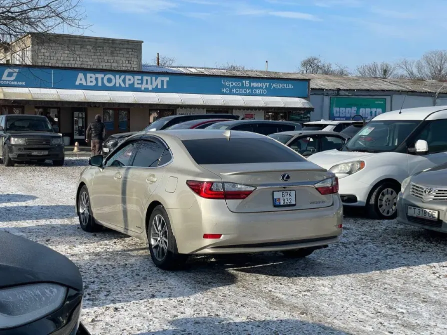 Lexus ES 2016 an Tiraspol Tiraspol - fotografie 8