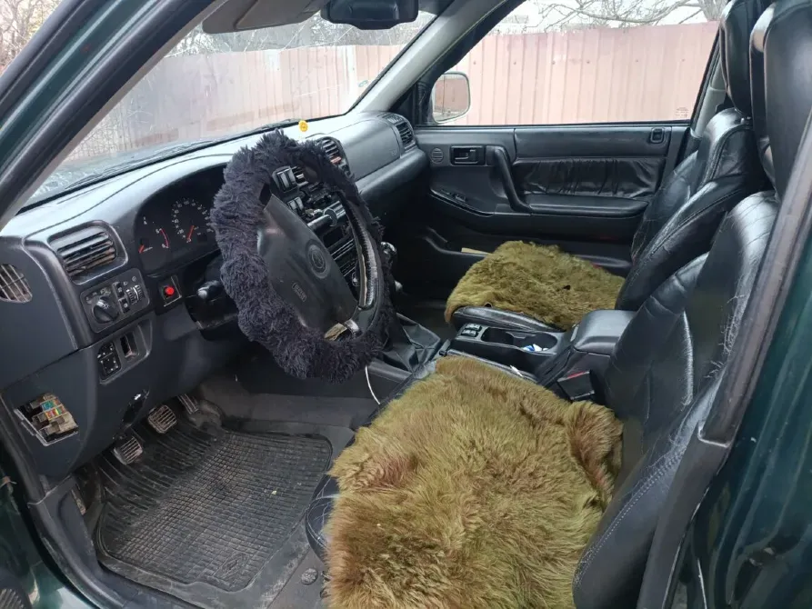 Opel Frontera 2000 an Bender Bender - fotografie 5