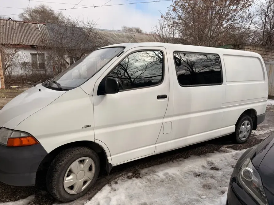 Toyota Hiace 2001 Bender Bender - photo 9