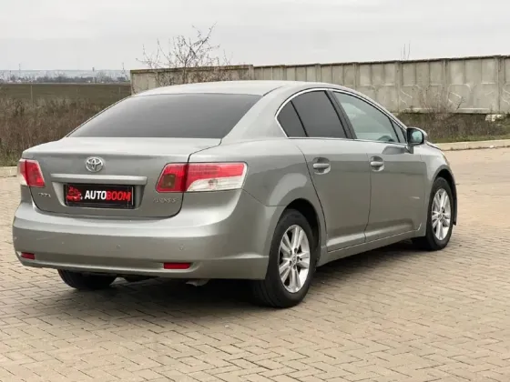 Toyota Avensis 2010 год Терновка Терновка