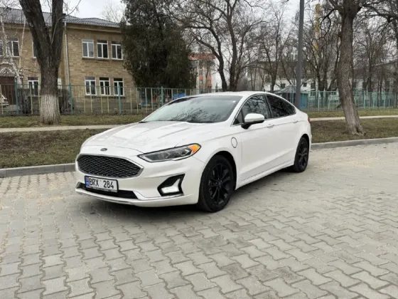 Ford Fusion 2019 год Бендеры Бендеры