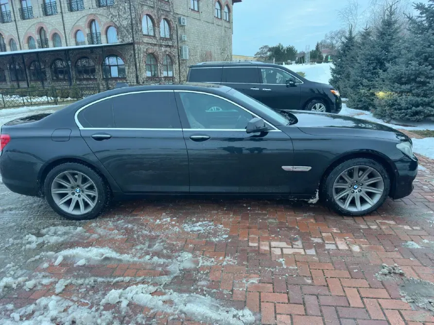 BMW 7 Series 2011 год Бендеры Бендеры - изображение 6
