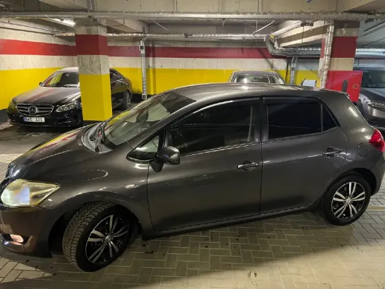 Toyota Auris 2008 год Кишинёв Кишинёв