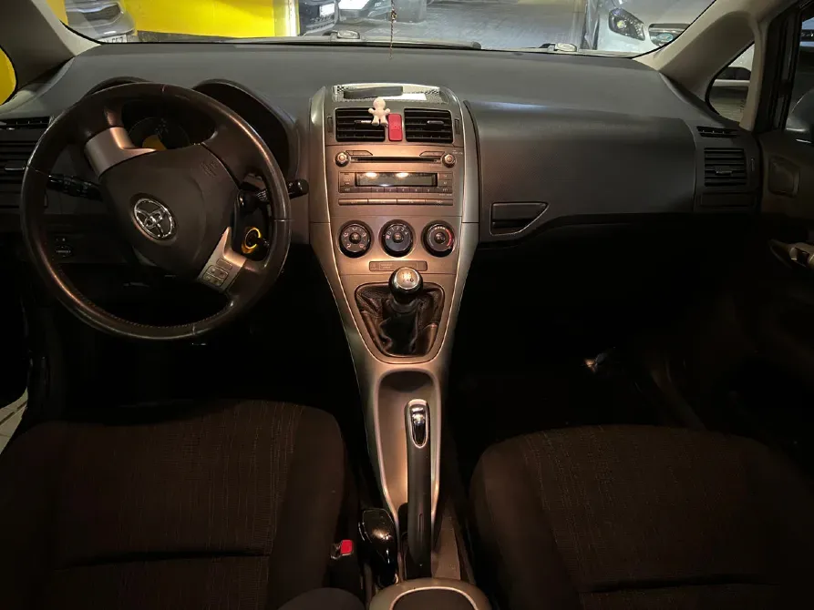 Toyota Auris 2008 год Кишинёв Кишинёв - изображение 6