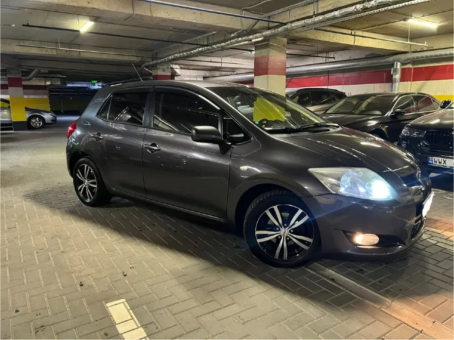 Toyota Auris 2008 год Кишинёв Кишинёв - изображение 2