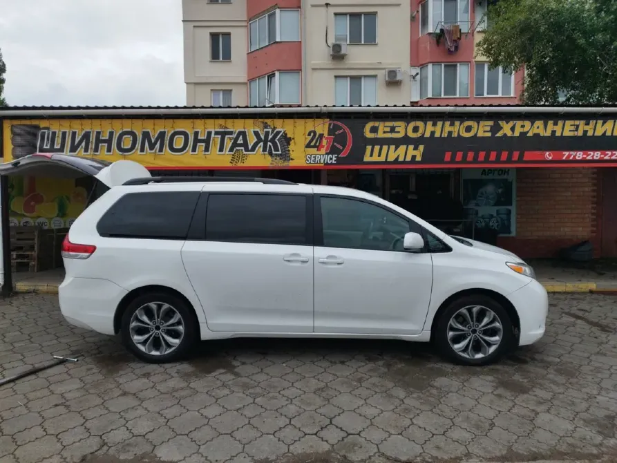 Toyota Sienna 2014 год Тирасполь Тирасполь - изображение 2