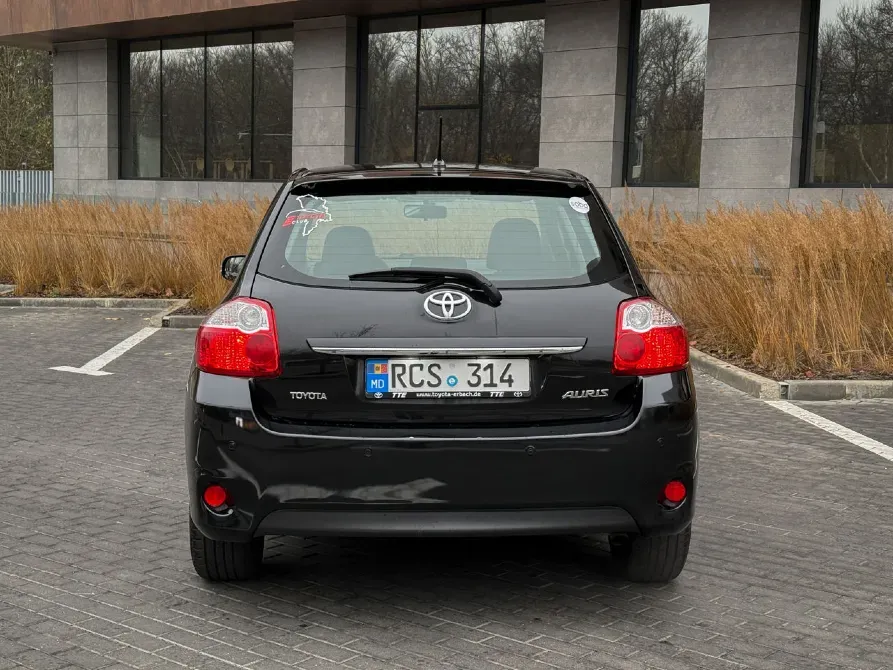 Toyota Auris 2011 год Кишинёв Кишинёв - изображение 4