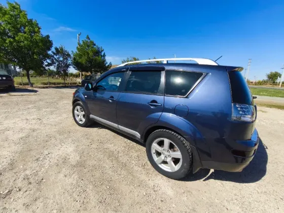 Mitsubishi Outlander 2008 год Штефан-Водэ Штефан-Водэ