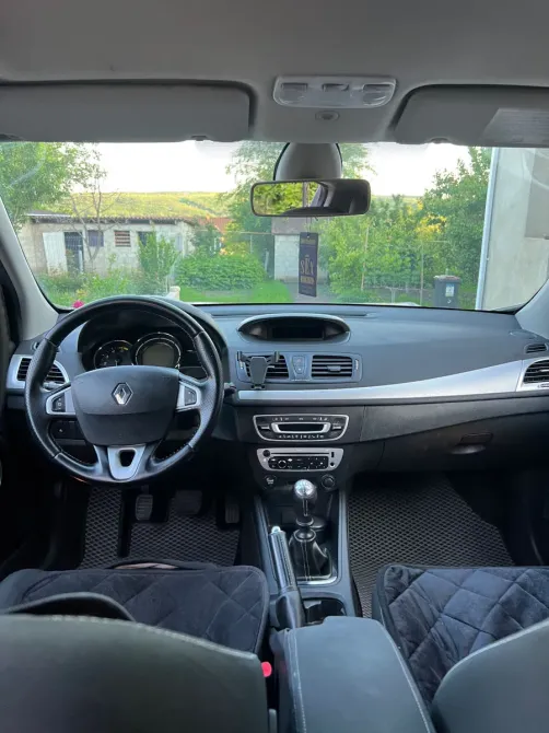 Renault Megane 2012 год Кишинёв Кишинёв - изображение 3