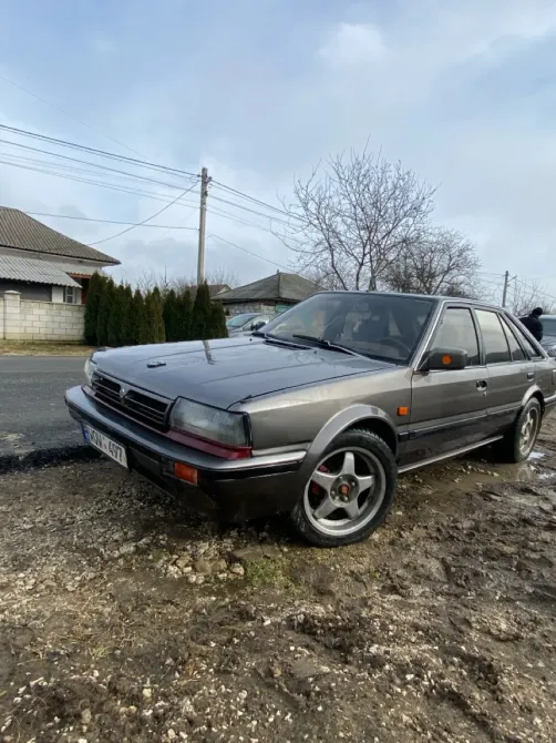 Nissan Bluebird 1989 год Унгень Унгень - изображение 3