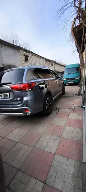 Mitsubishi Outlander 2015 год Кишинёв Кишинёв - изображение 5