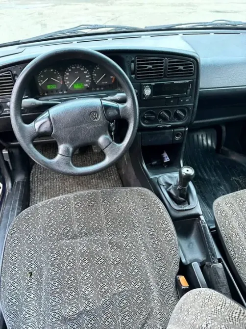 Volkswagen Passat 1995 an Tiraspol Tiraspol - fotografie 6