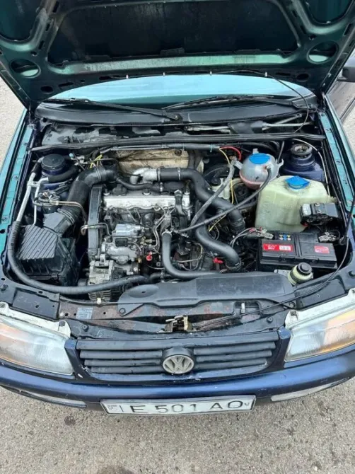 Volkswagen Passat 1995 an Tiraspol Tiraspol - fotografie 5