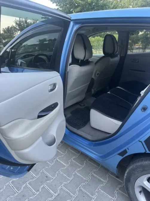Nissan Leaf 2011 год Бендеры Бендеры - изображение 6