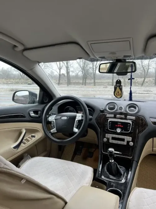 Ford Mondeo 2009 an Tiraspol Tiraspol - fotografie 10