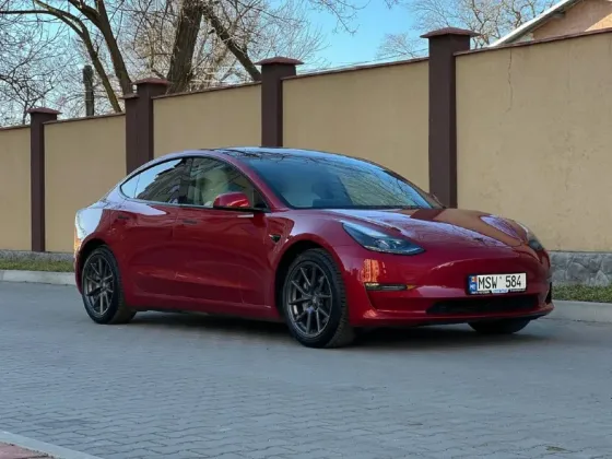 Tesla Model 3 2021 год Тирасполь Тирасполь