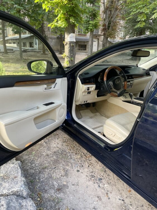 Lexus ES 2013 an Tiraspol Tiraspol - fotografie 9