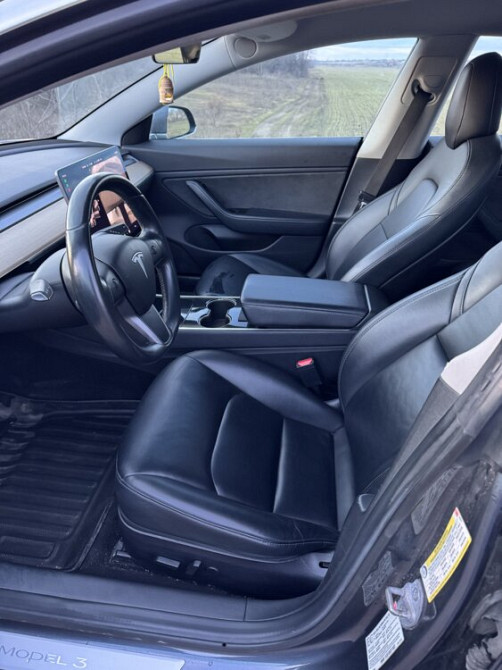 Tesla Model 3 2018 an Tiraspol Tiraspol - fotografie 10