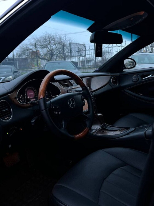 Mercedes CLS-Class 2007 an Bender Bender - fotografie 6