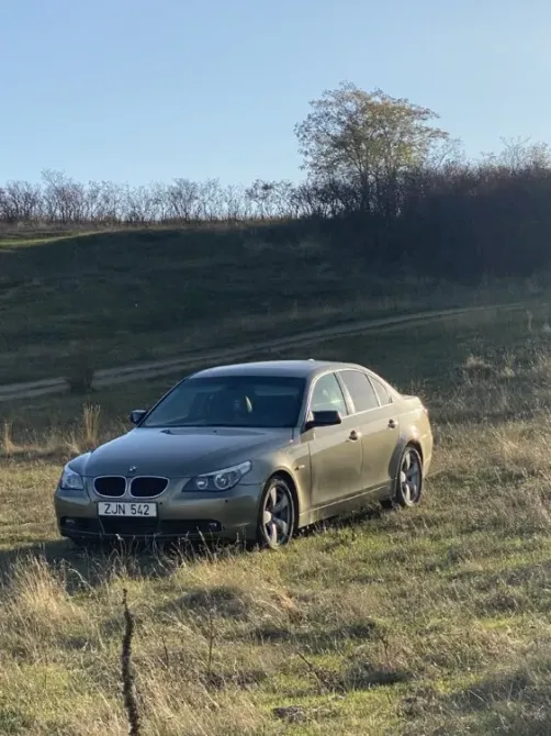 BMW 5 Series 2004 год Слободзея Слободзея - изображение 1