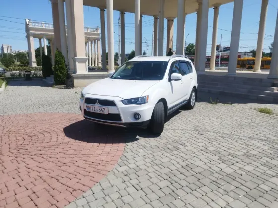 Mitsubishi Outlander 2010 год Тирасполь Тирасполь