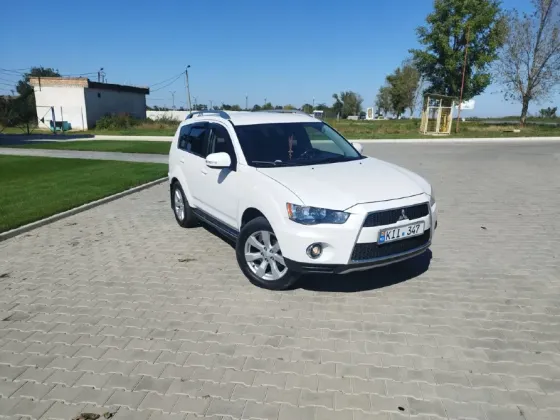 Mitsubishi Outlander 2010 год Тирасполь Тирасполь