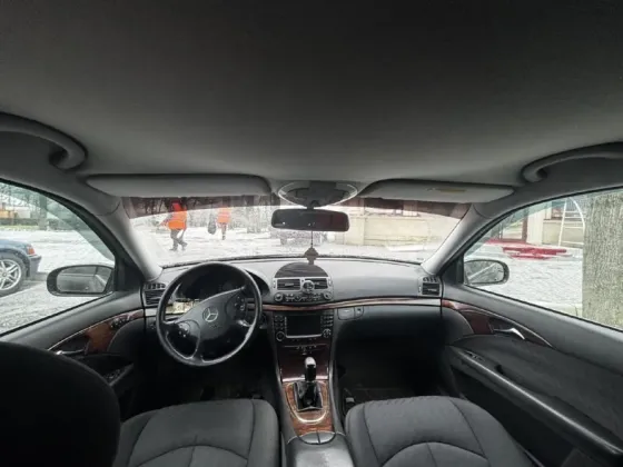 Mercedes E-Class 2002 an Parcani Parcani