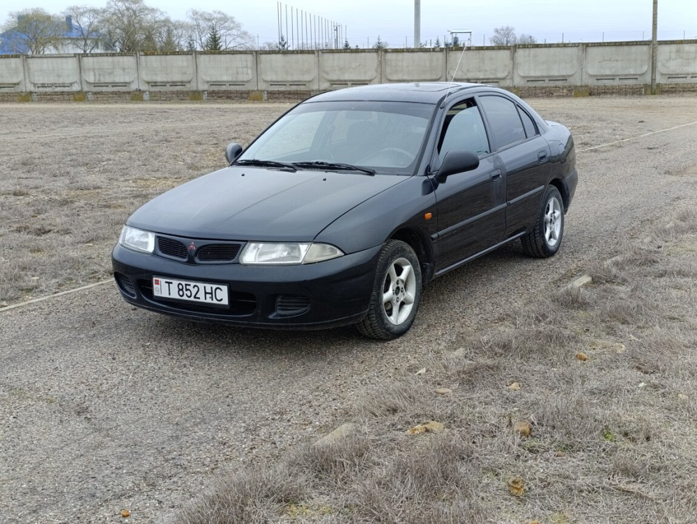 Mitsubishi Carisma 1998 год Бендеры Бендеры - изображение 1
