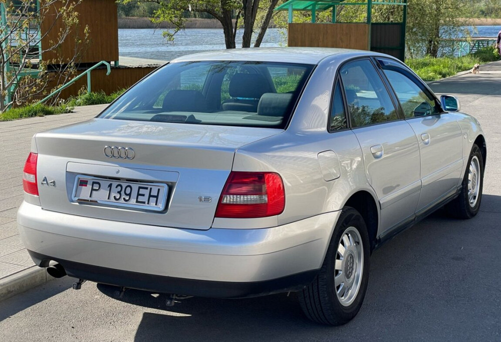 Audi A4 2000 an Rîbnița Rîbnița - fotografie 3