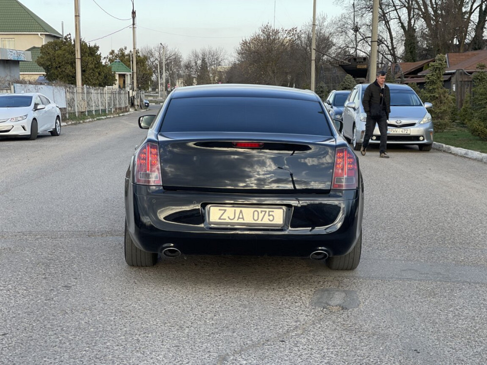 Chrysler 300C 2012 an Tiraspol Tiraspol - fotografie 6