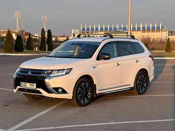 Mitsubishi Outlander (Авторынок КОВЧЕГ) Тирасполь