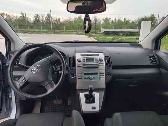 Продам Toyota Corolla Verso 2004 г. в. 1.8 бензин Тирасполь