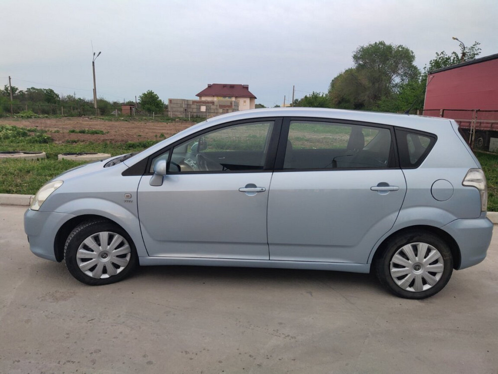 Продам Toyota Corolla Verso 2004 г. в. 1.8 бензин Тирасполь - изображение 1
