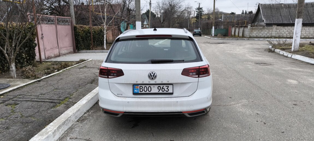 Volkswagen Passat Variant 2020 an Bender Bender - fotografie 4