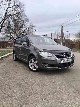 Volkswagen Touran 2009 an Tiraspol Tiraspol