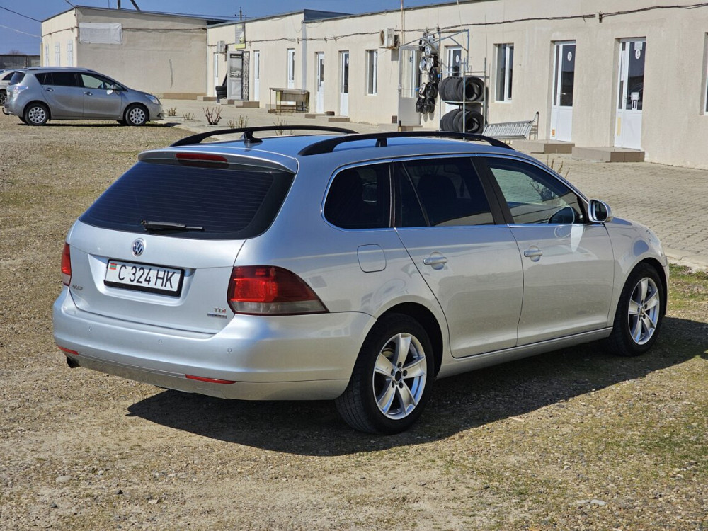Volkswagen Golf 2012 an Tiraspol Tiraspol - fotografie 4